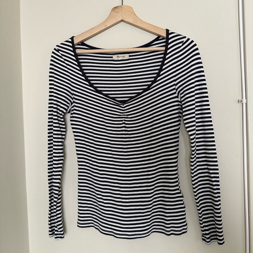 Madewell long sleeve striped tee. Size medium
